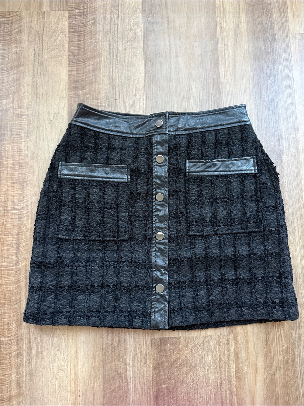 En Saison Black Tweed Mini Skirt with Faux Leather Trim